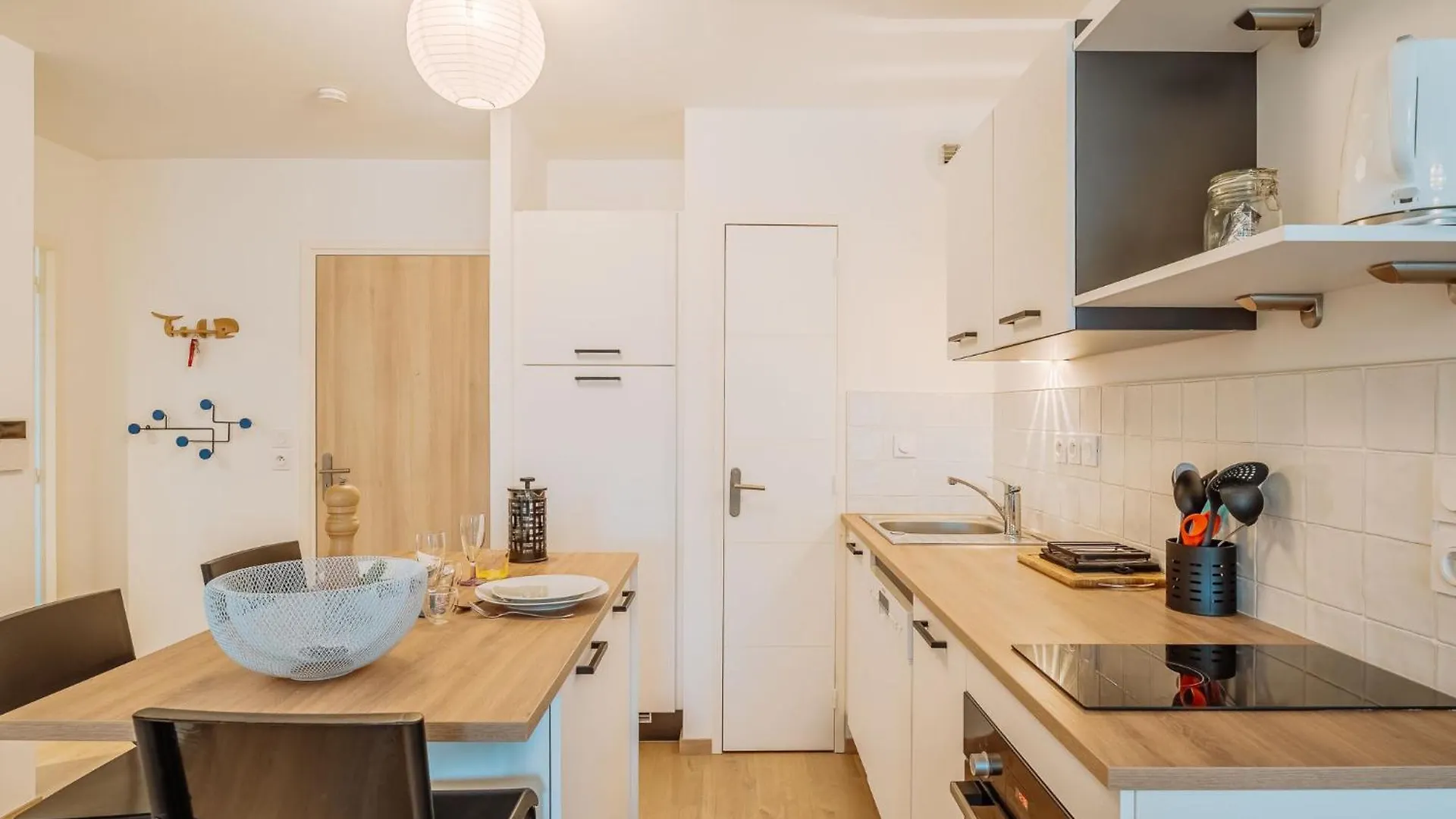 Apartment Zephyr By Interhome Динар